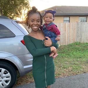 Meet your Posher, Rebecca